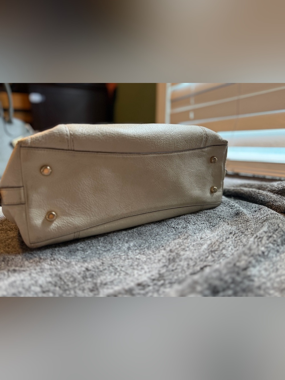 Authentic Coach Hand Bag - Picture 7 of 7